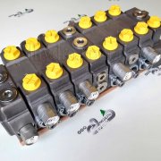 Распределитель RS287-1777-019034 для F96S