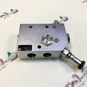 Клапан приоритета 0M4320800420 0M.43.20.80-04-20 R930067629 Rexroth